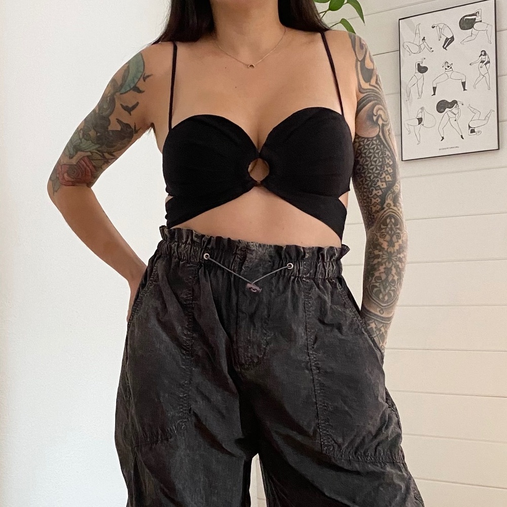 Avec les filles linen blend wrap around crop top